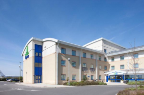  Holiday Inn Express Cardiff Airport, an IHG Hotel  Рус